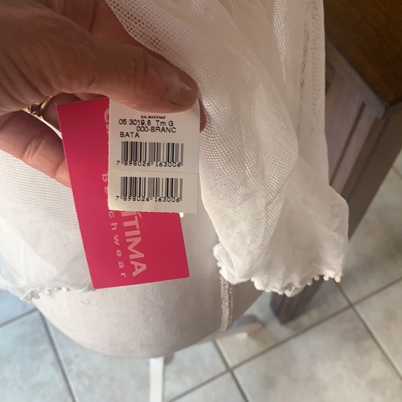 CIA.Maritima Beach Coverup - Picture 10 of 12